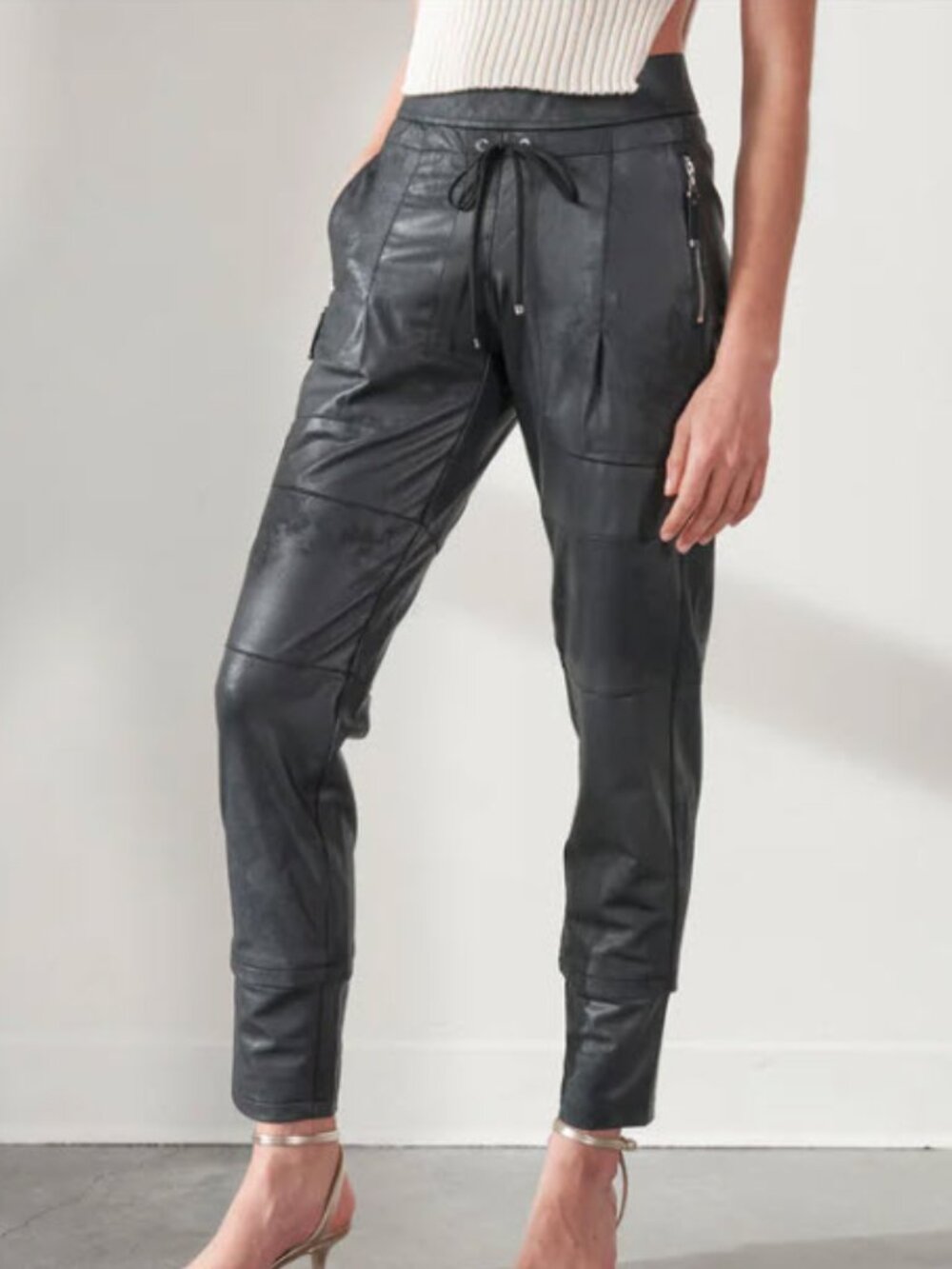 RAFFAELLO ROSSI Candy Black Vegan Leather Stretchy Pant Size 6